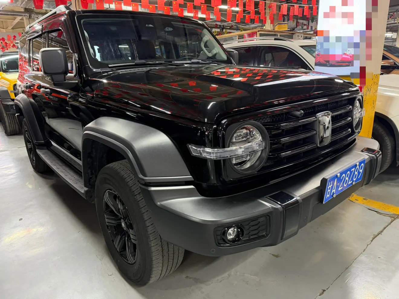 Tank 300  из Китая