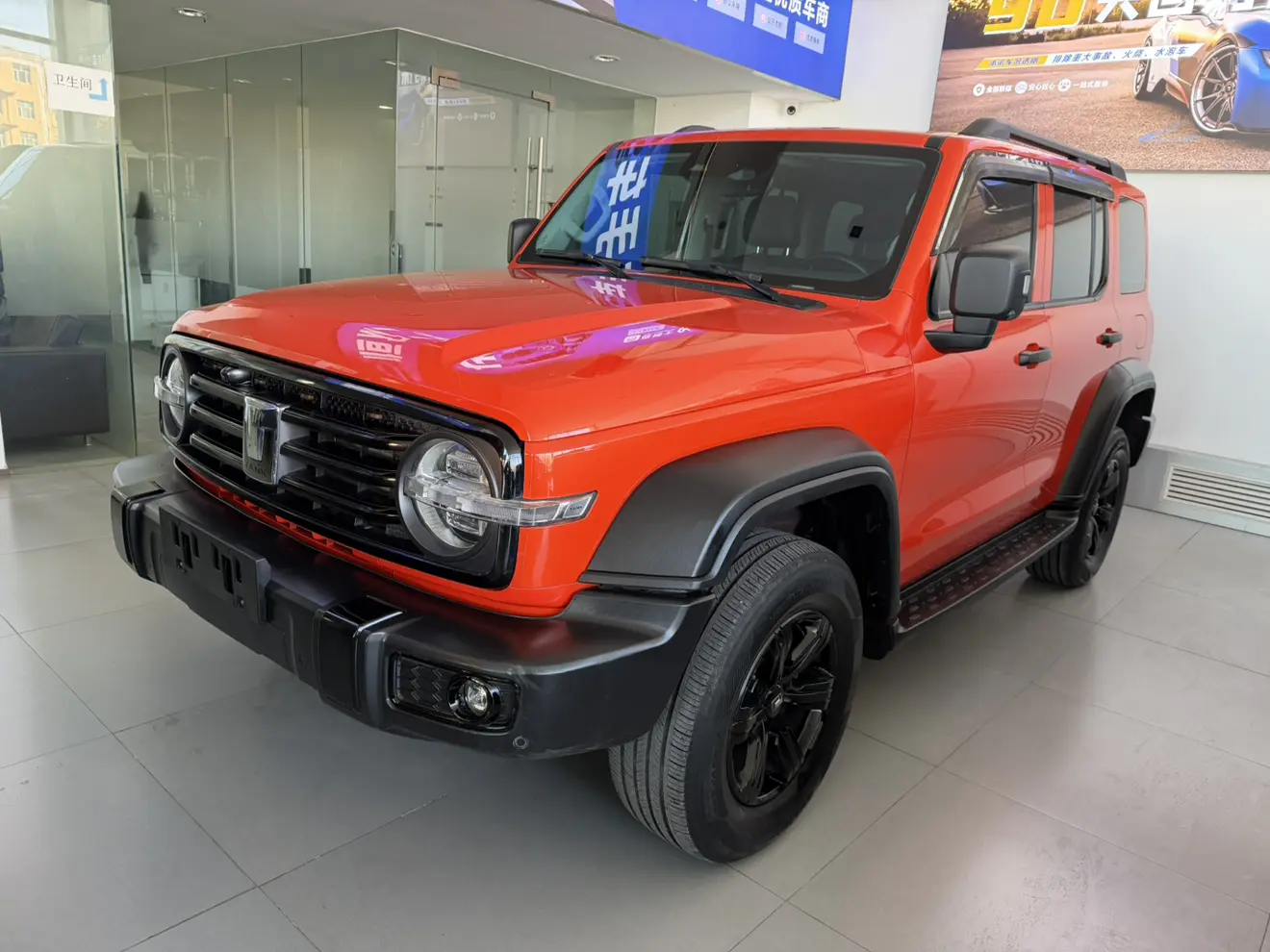 Tank 300  из Китая