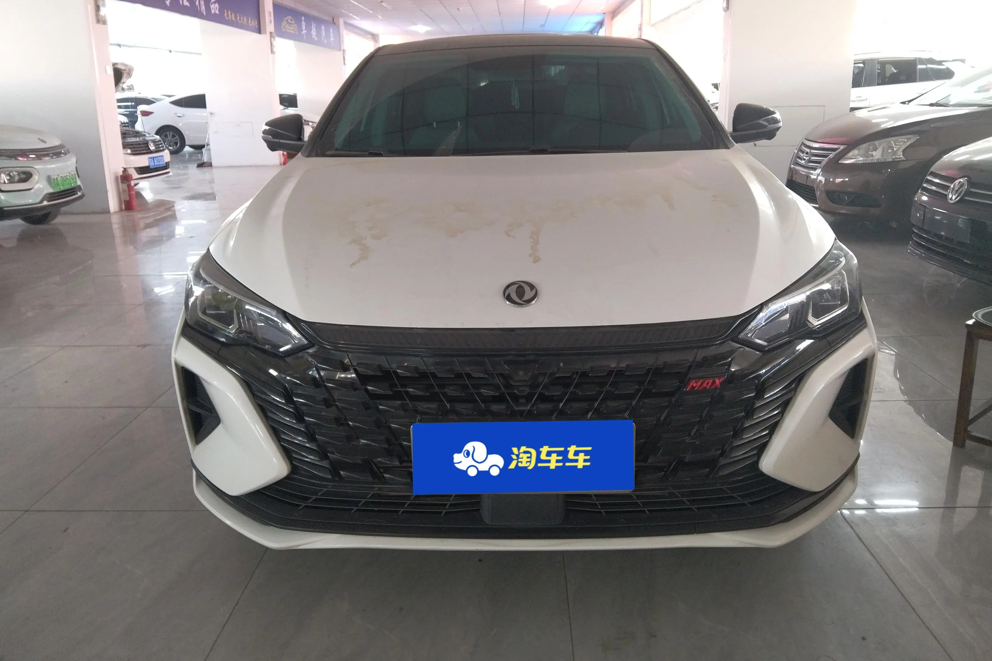 Dongfeng Yixuan MAX  из Китая