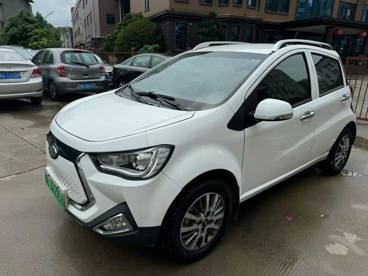 Jiangxi JAC iEV6E  из Китая
