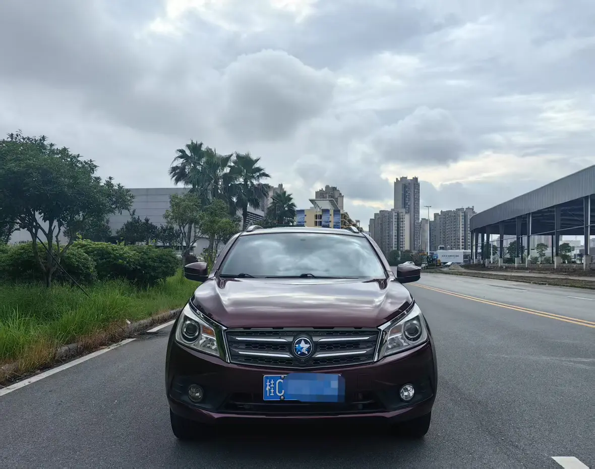 Kai Chen Venucia T70  из Китая