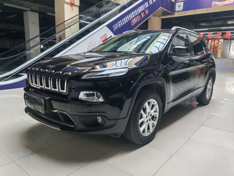 Jeep Cherokee  из Китая