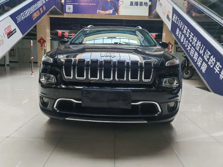 Jeep Cherokee  из Китая