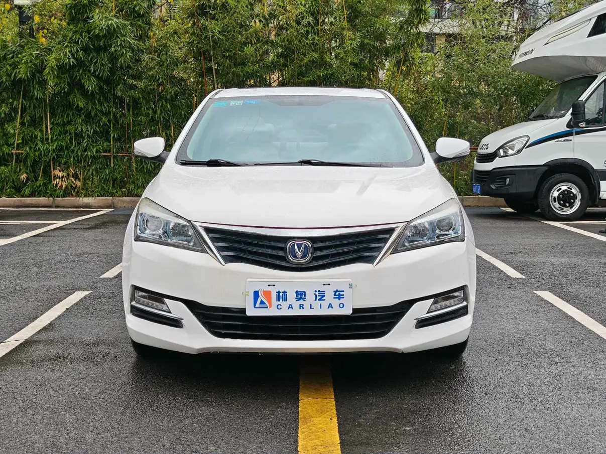 Changan Yuexiang V7  из Китая