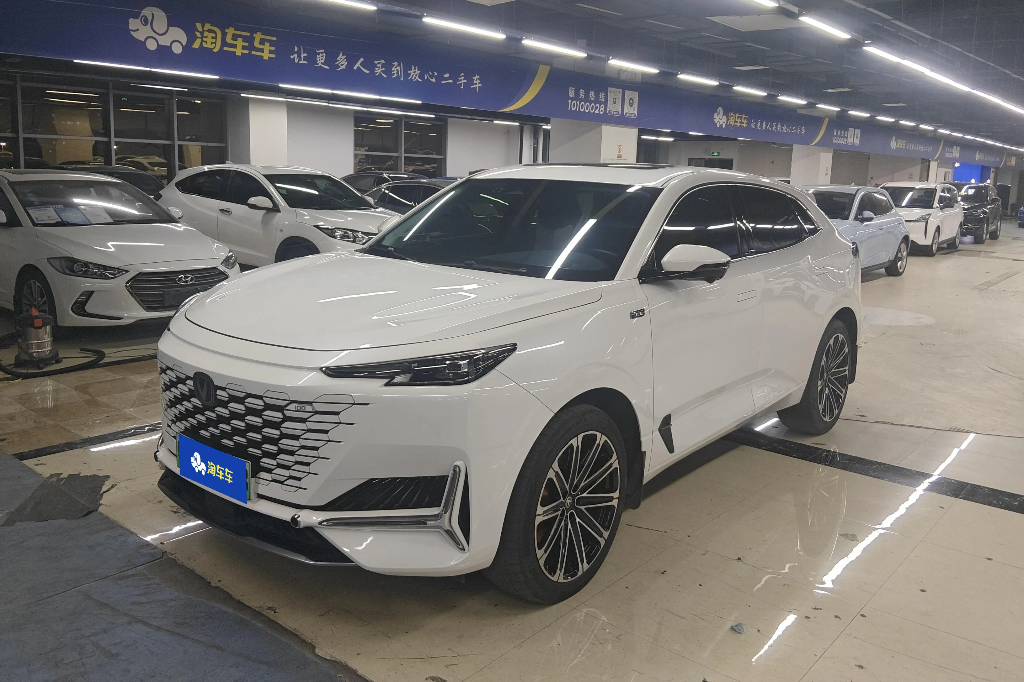 Changan UNI-K  из Китая