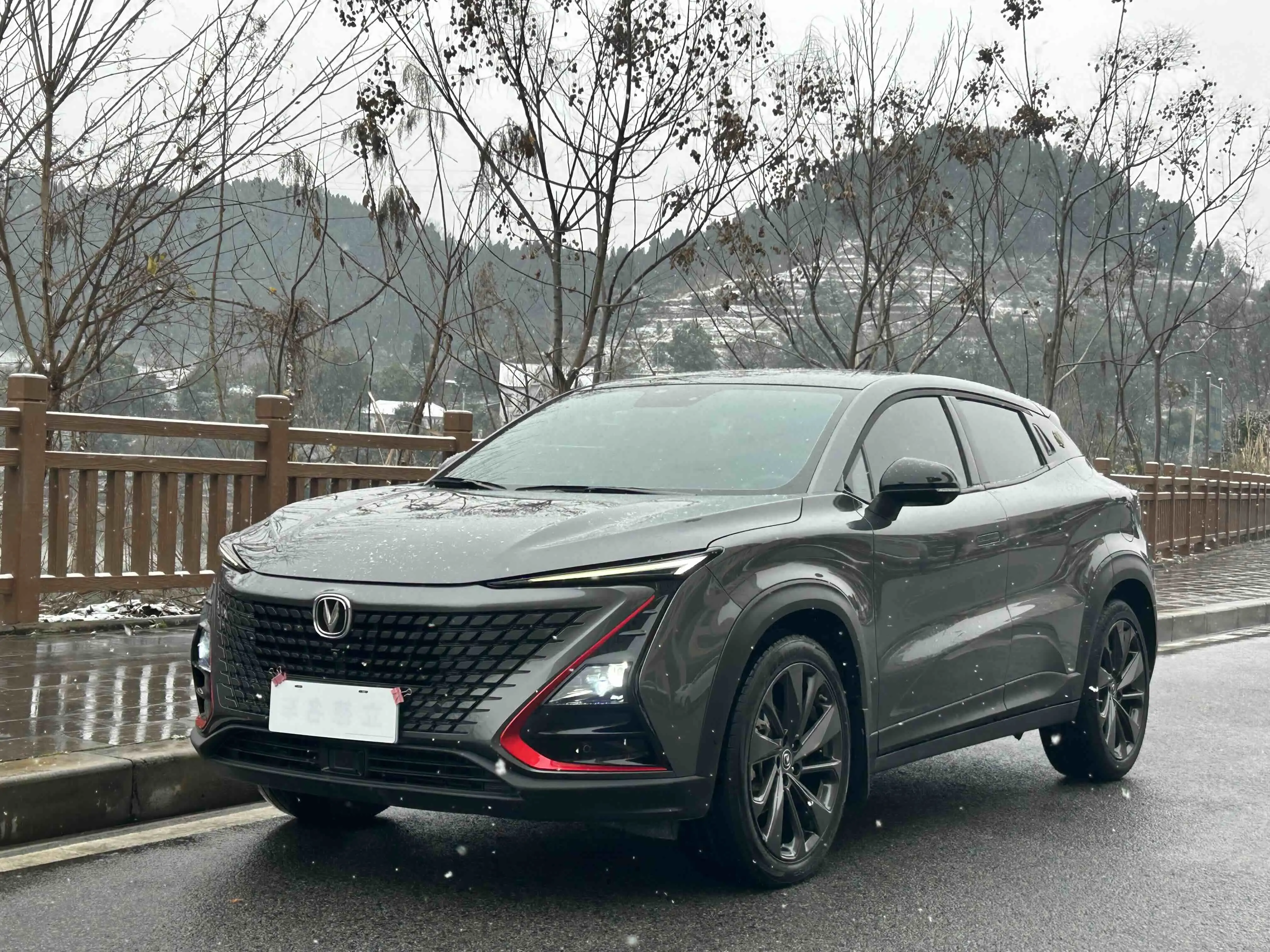 Changan UNI-T  из Китая