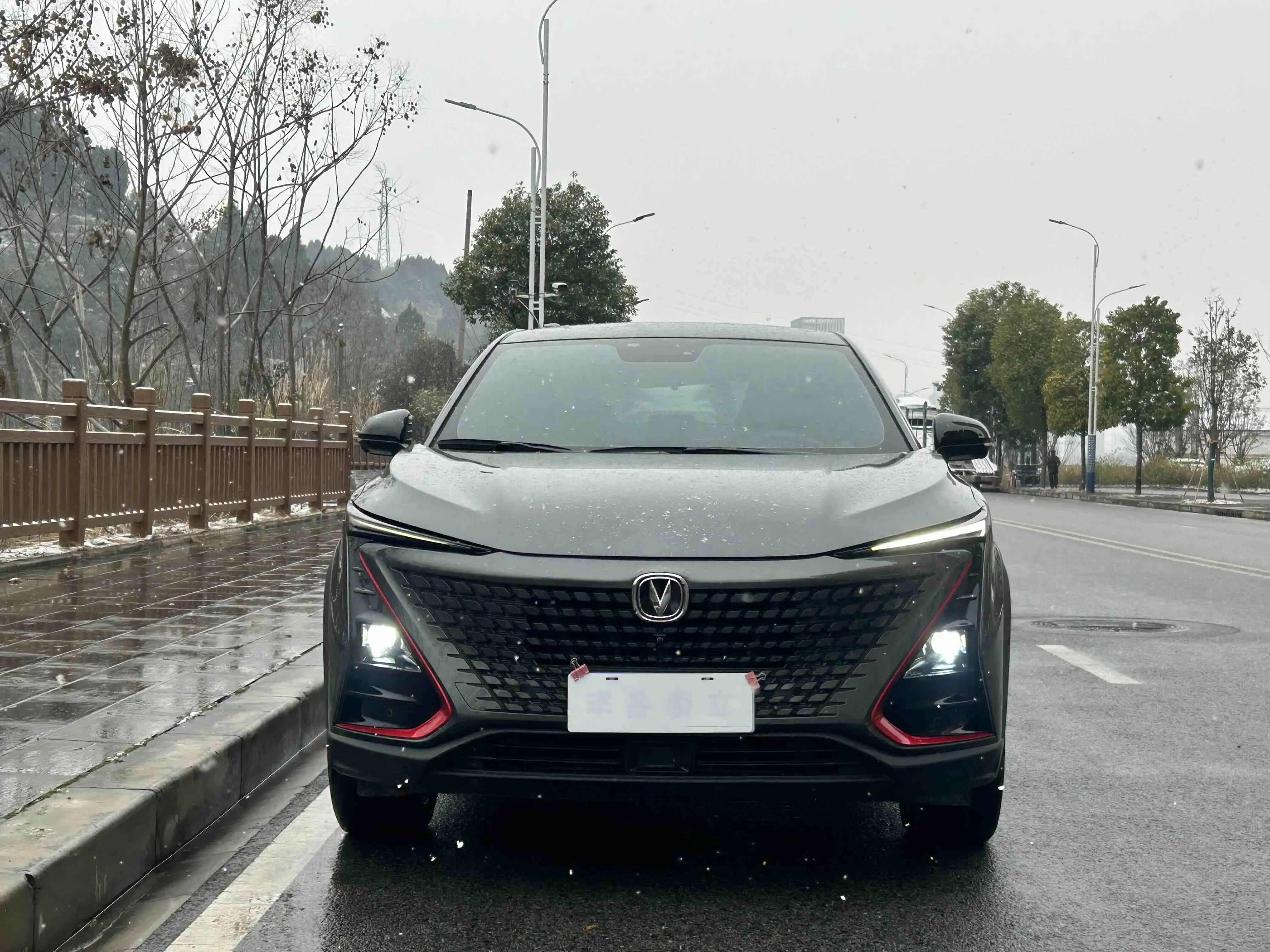 Changan UNI-T  из Китая