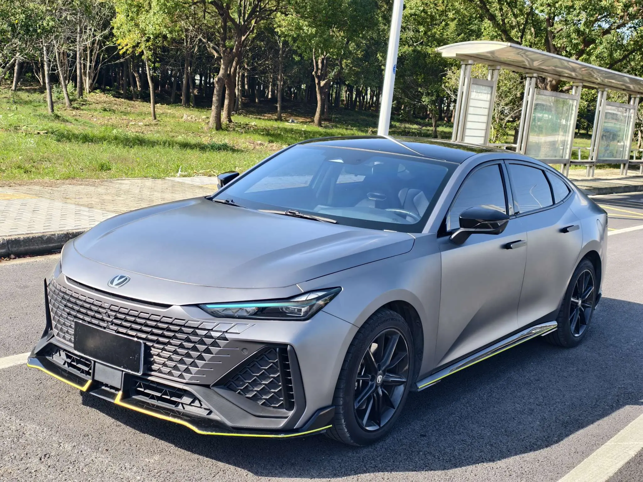 Changan UNI-V  из Китая