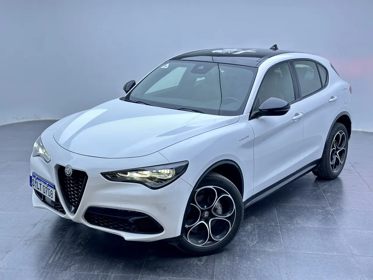 Alfa romeo Stelvio  из Китая