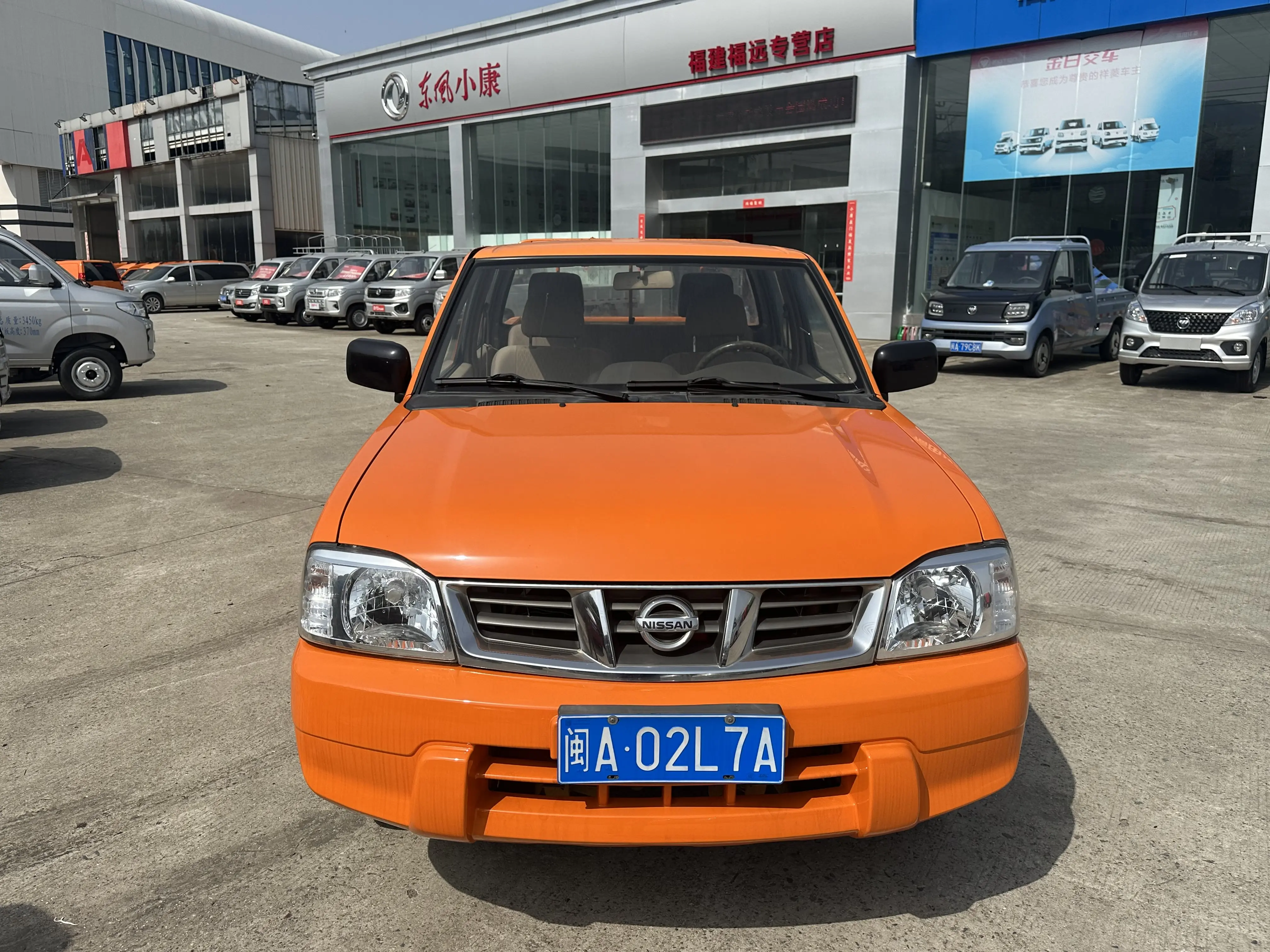 Nissan D22  из Китая