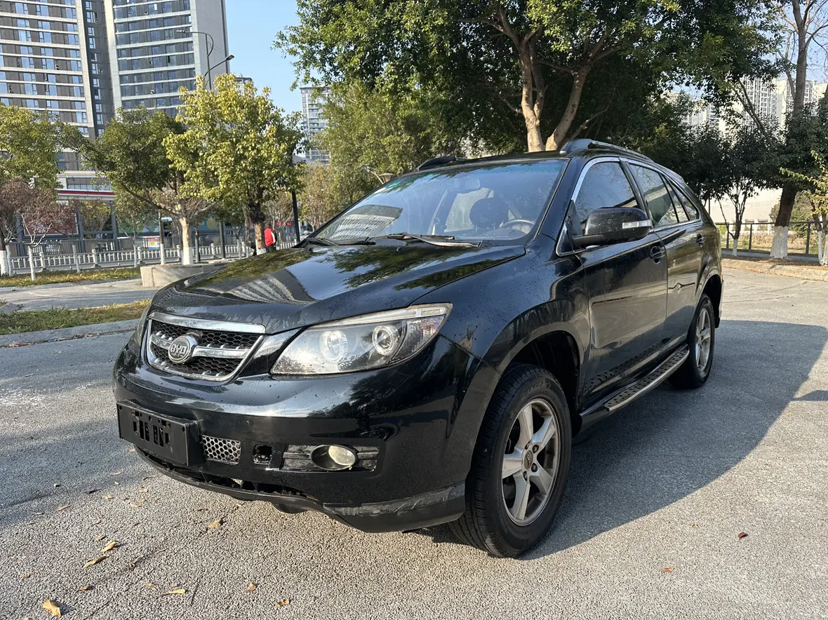 BYD S6  из Китая