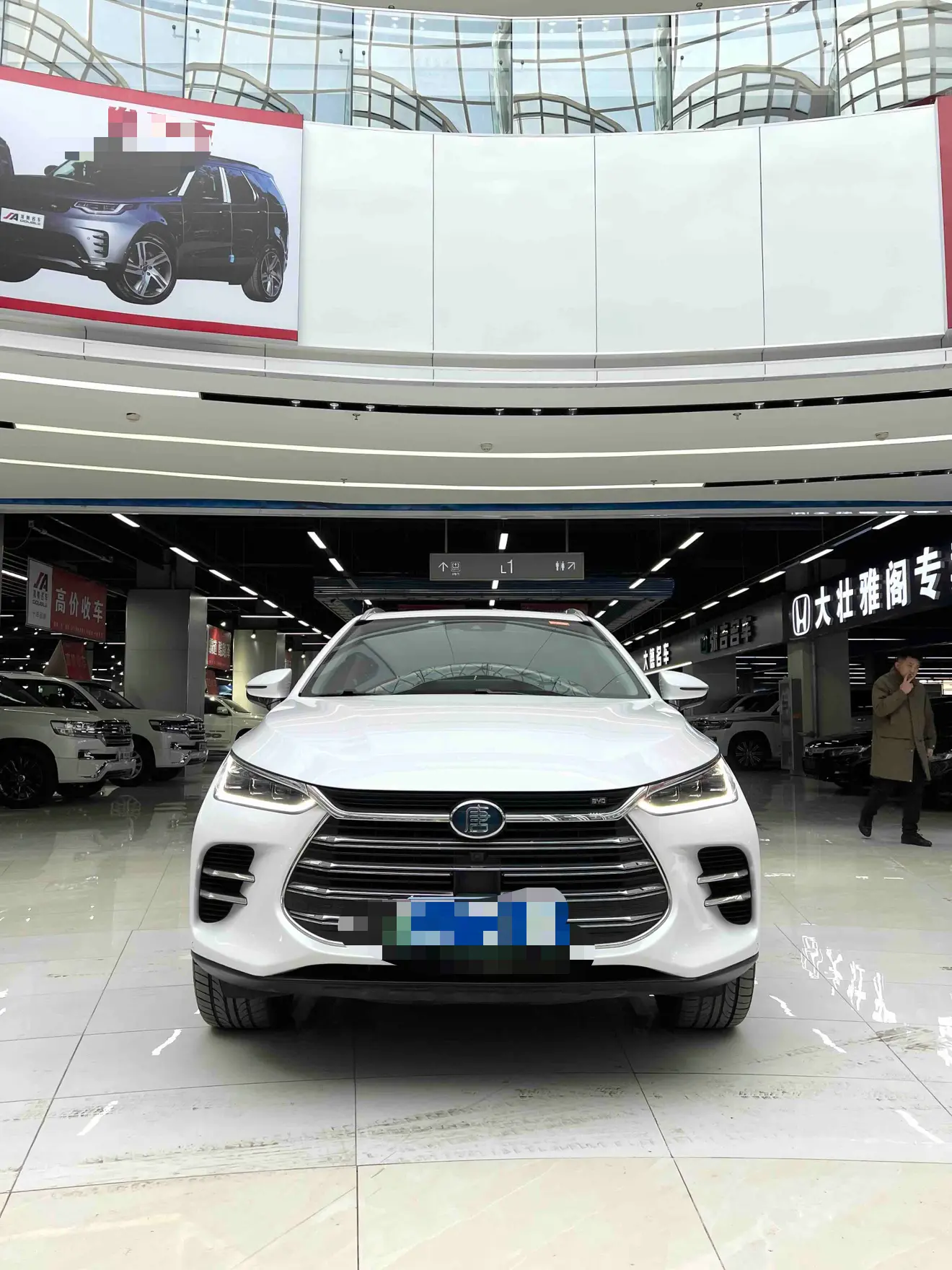 BYD Tang DM  из Китая