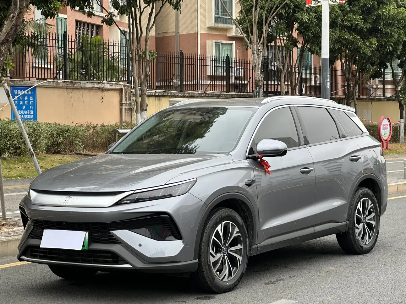 BYD Song Pro DM  из Китая