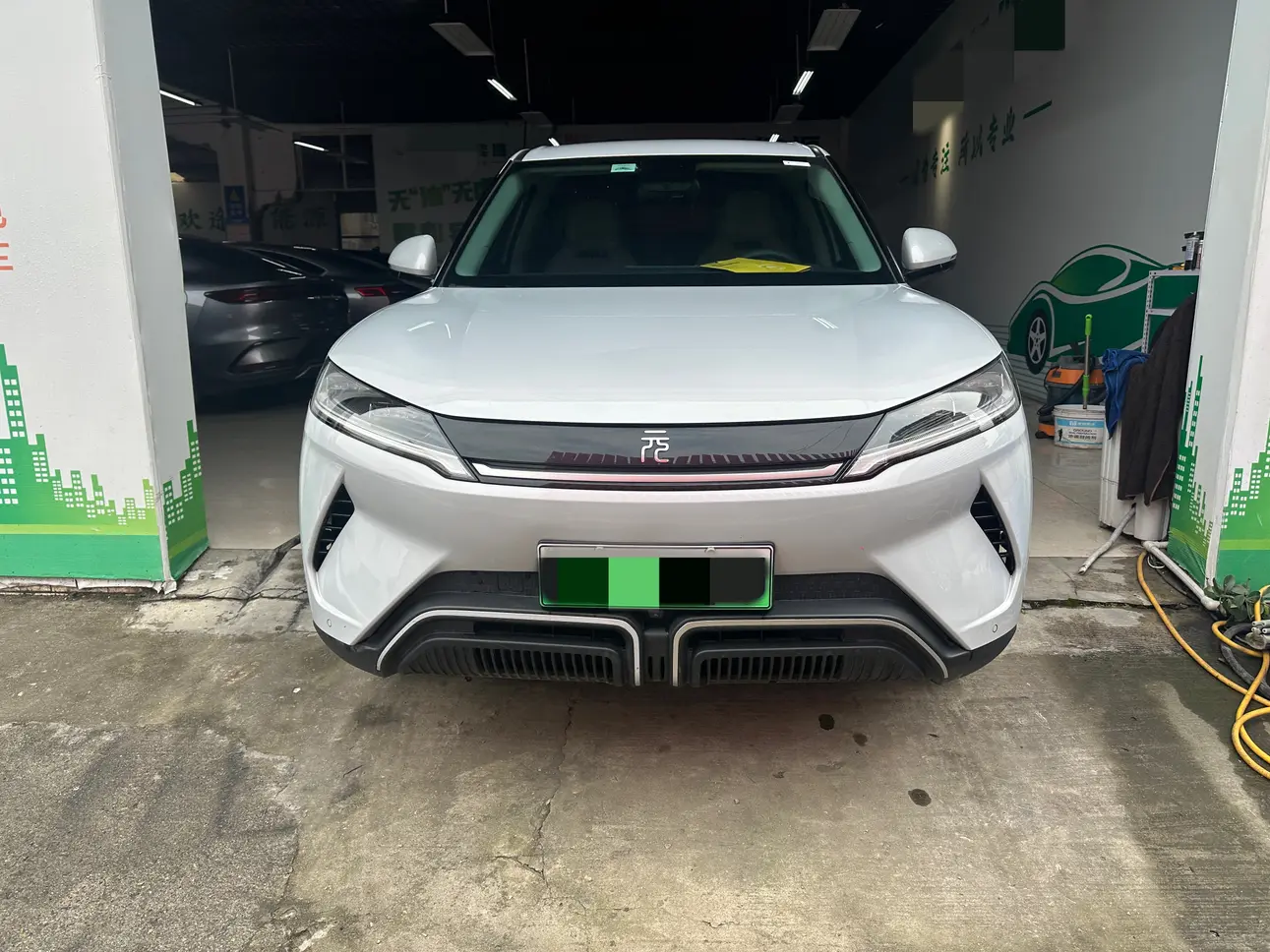 BYD Yuan UP  из Китая