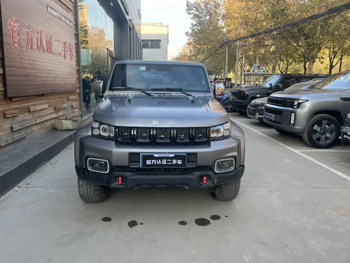 BAIC Beijing Off-road BJ40  из Китая