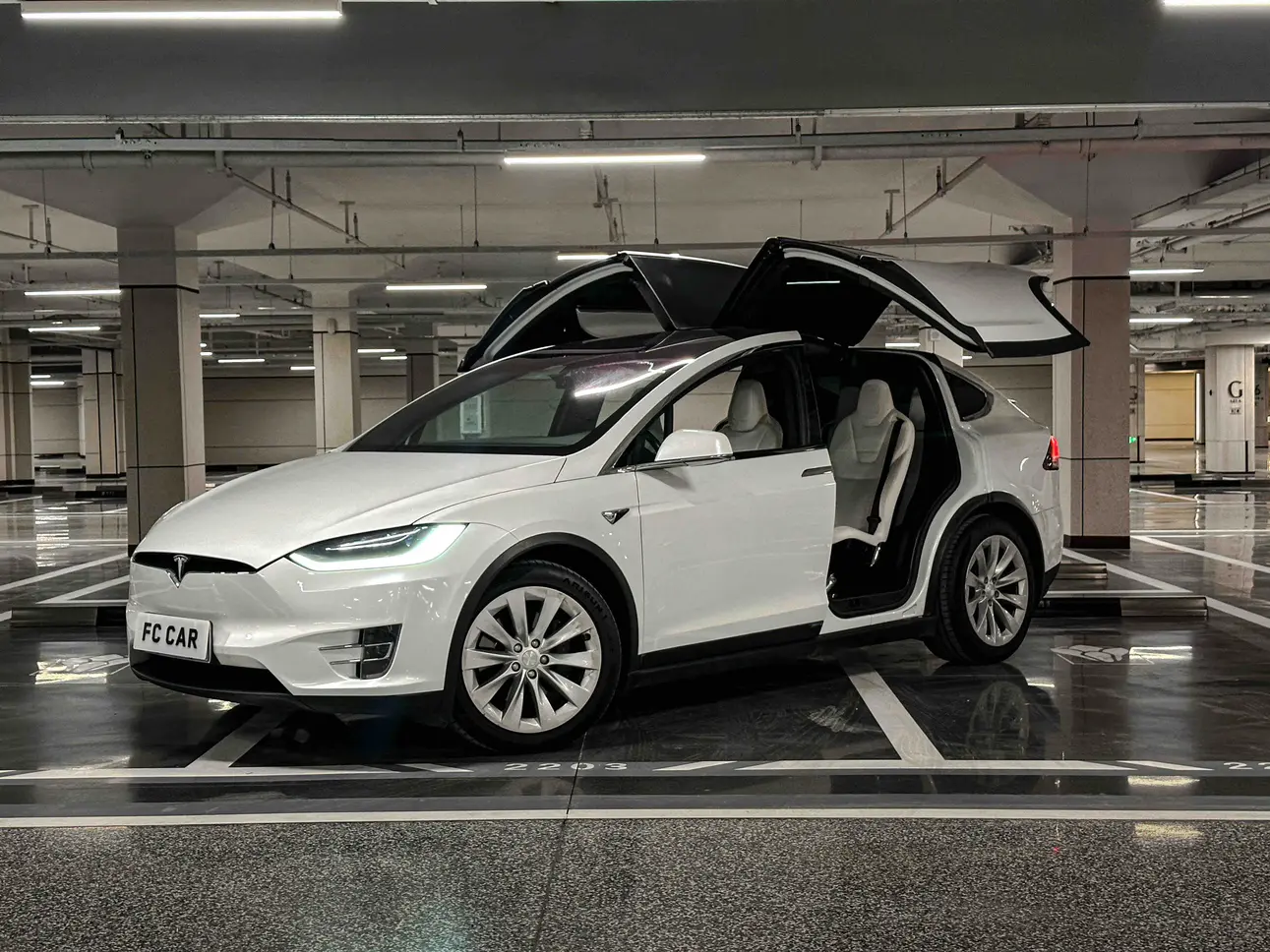 Tesla Model X  из Китая