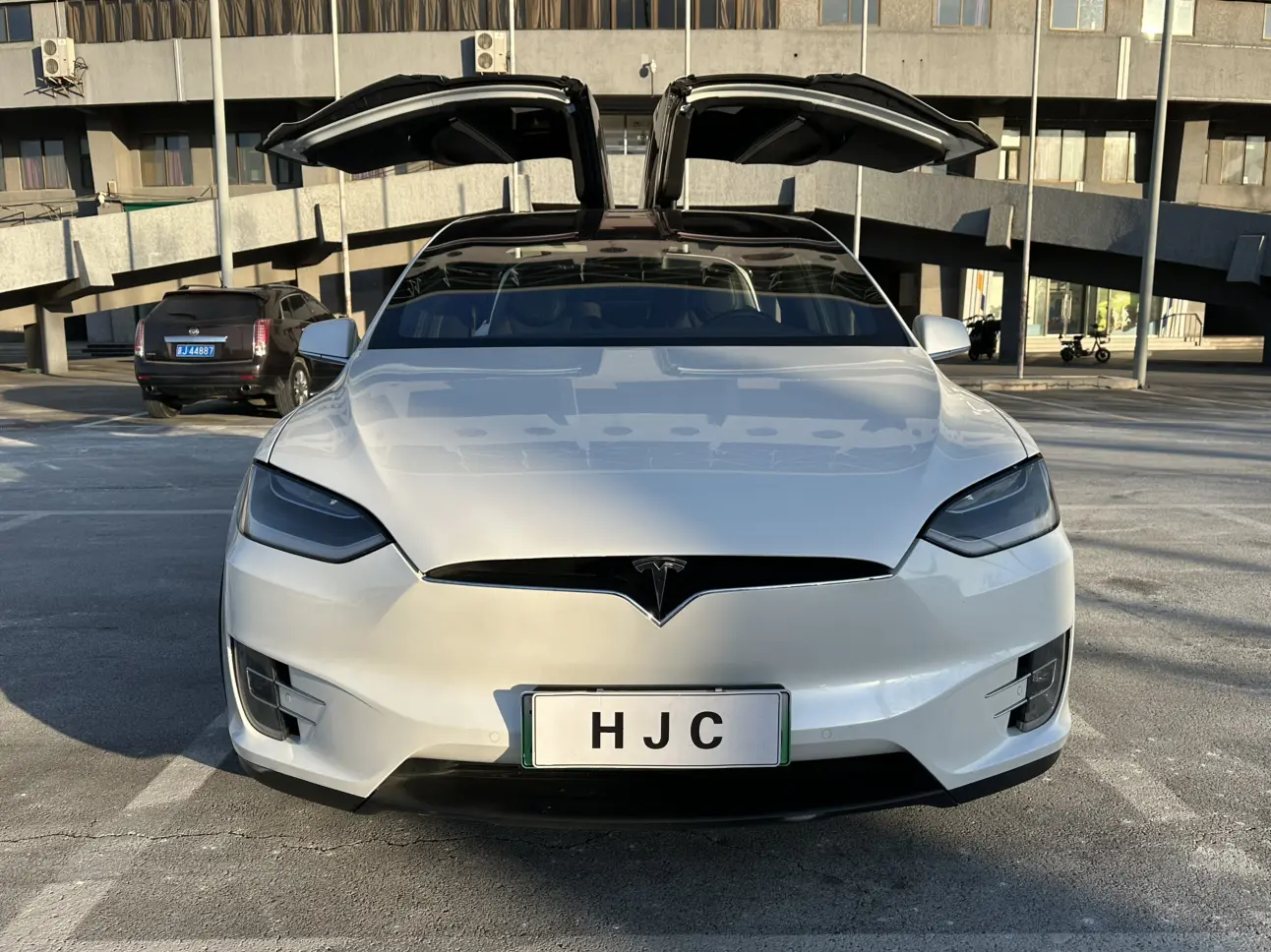 Tesla Model X  из Китая