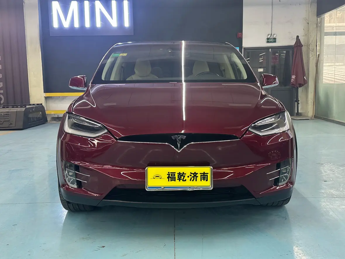 Tesla Model X  из Китая