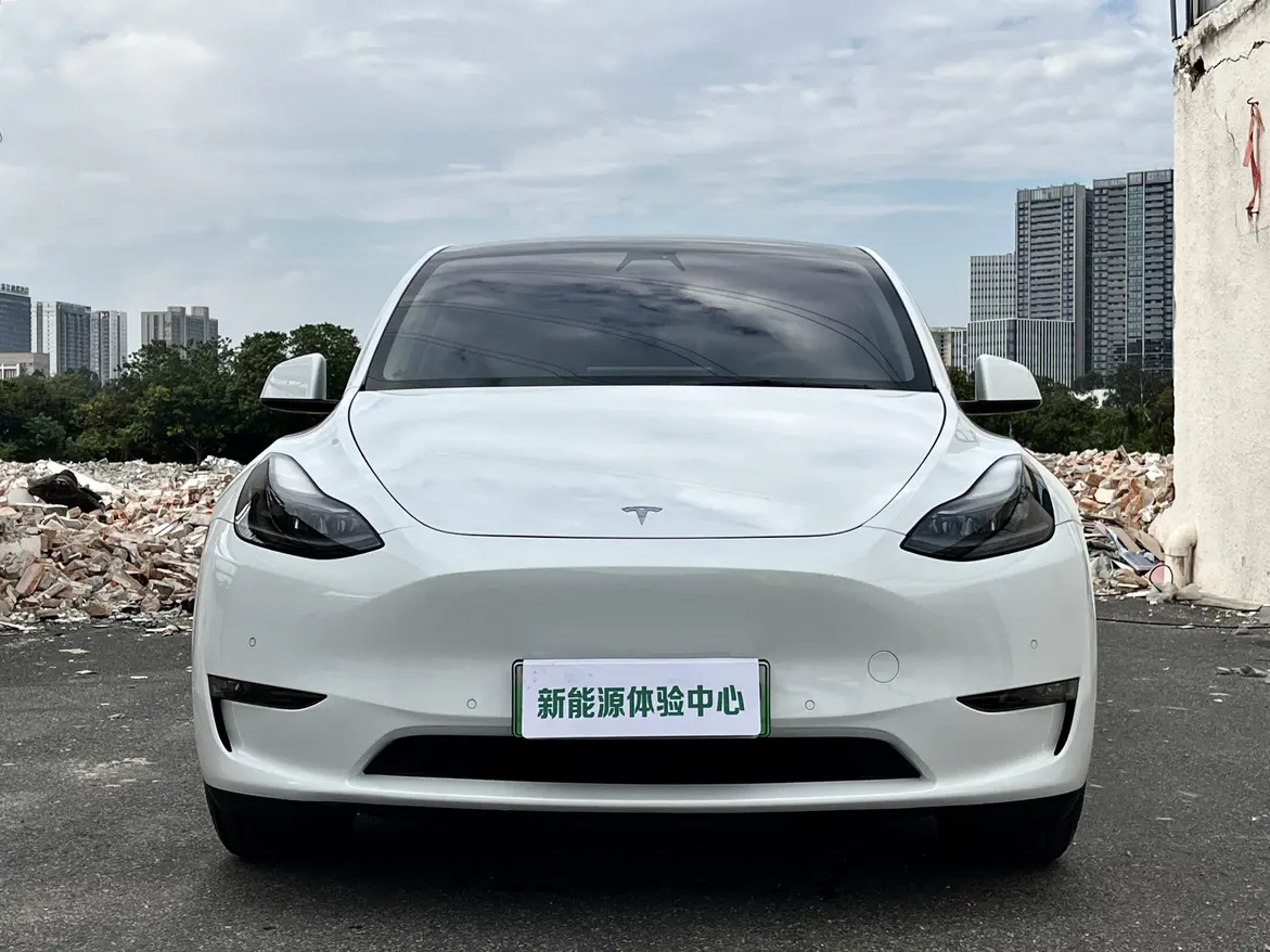 Tesla Model Y  из Китая