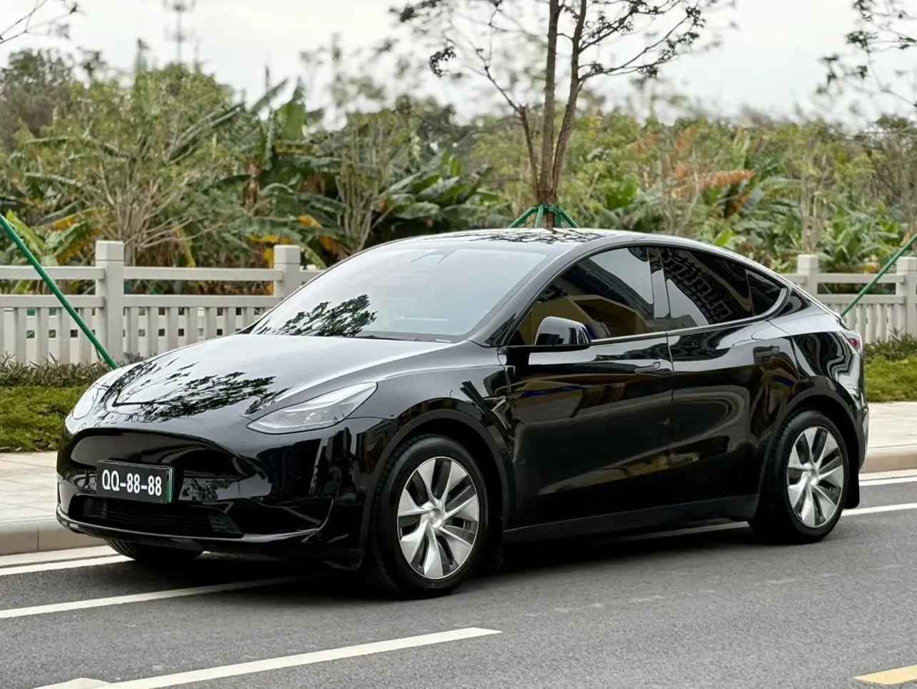 Tesla Model Y  из Китая