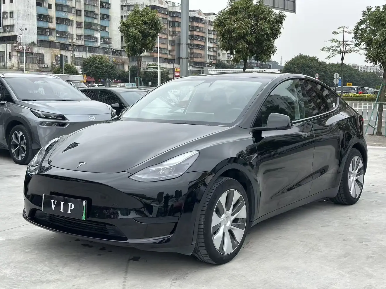 Tesla Model Y  из Китая