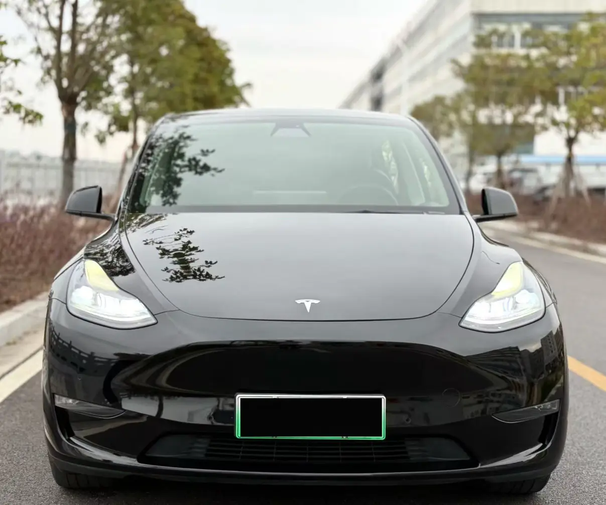 Tesla Model Y  из Китая