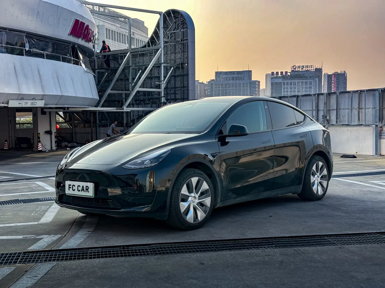 Tesla Model Y  из Китая