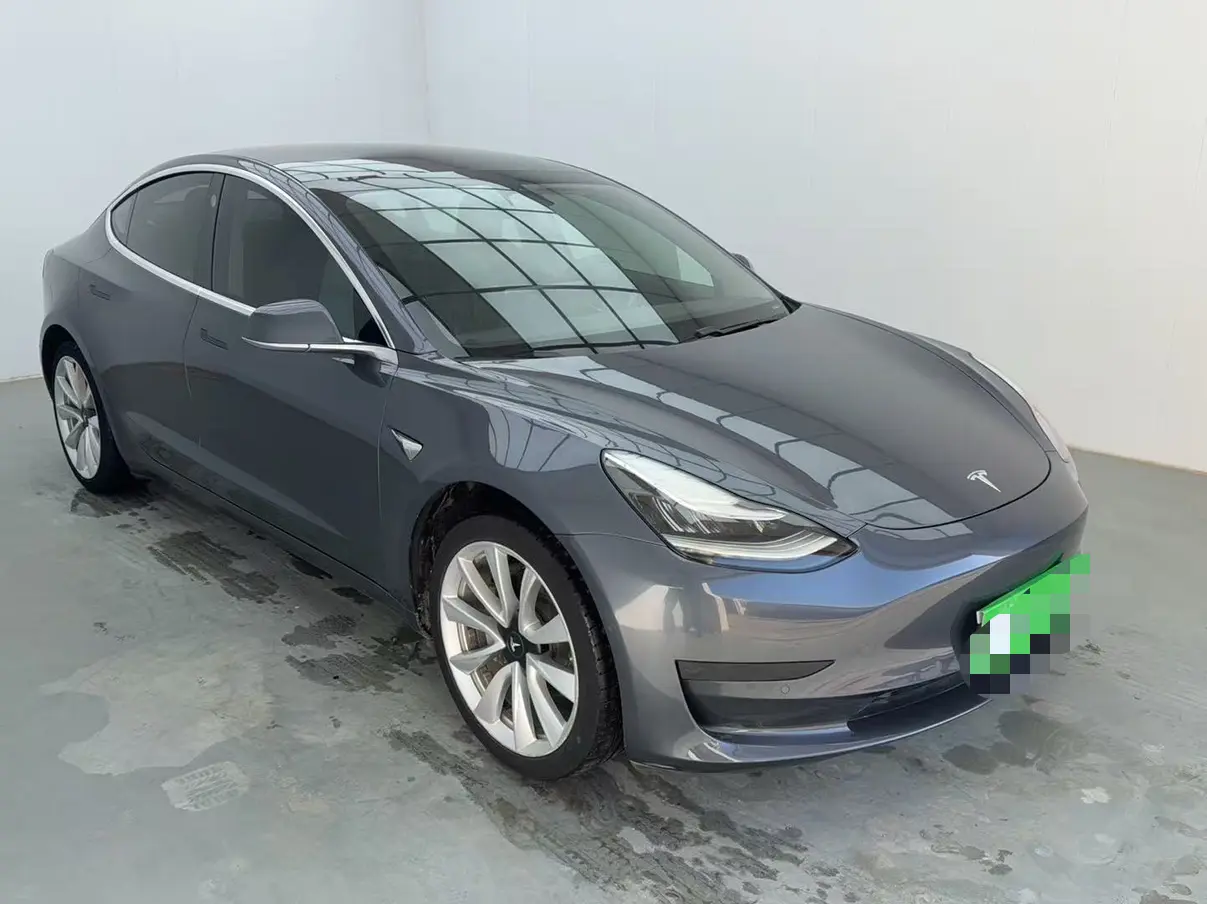 Tesla Model 3  из Китая