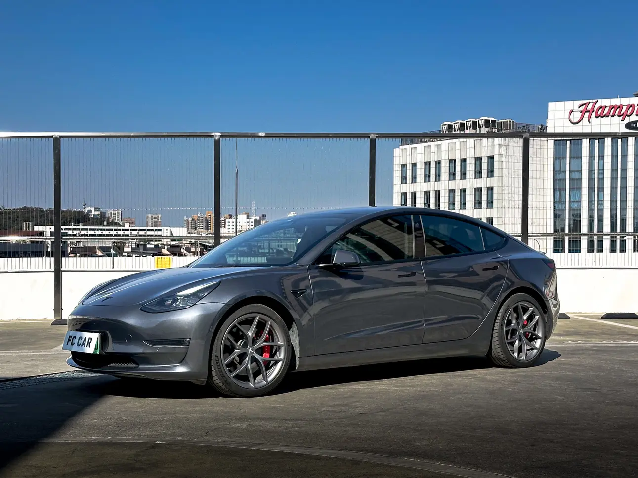 Tesla Model 3  из Китая