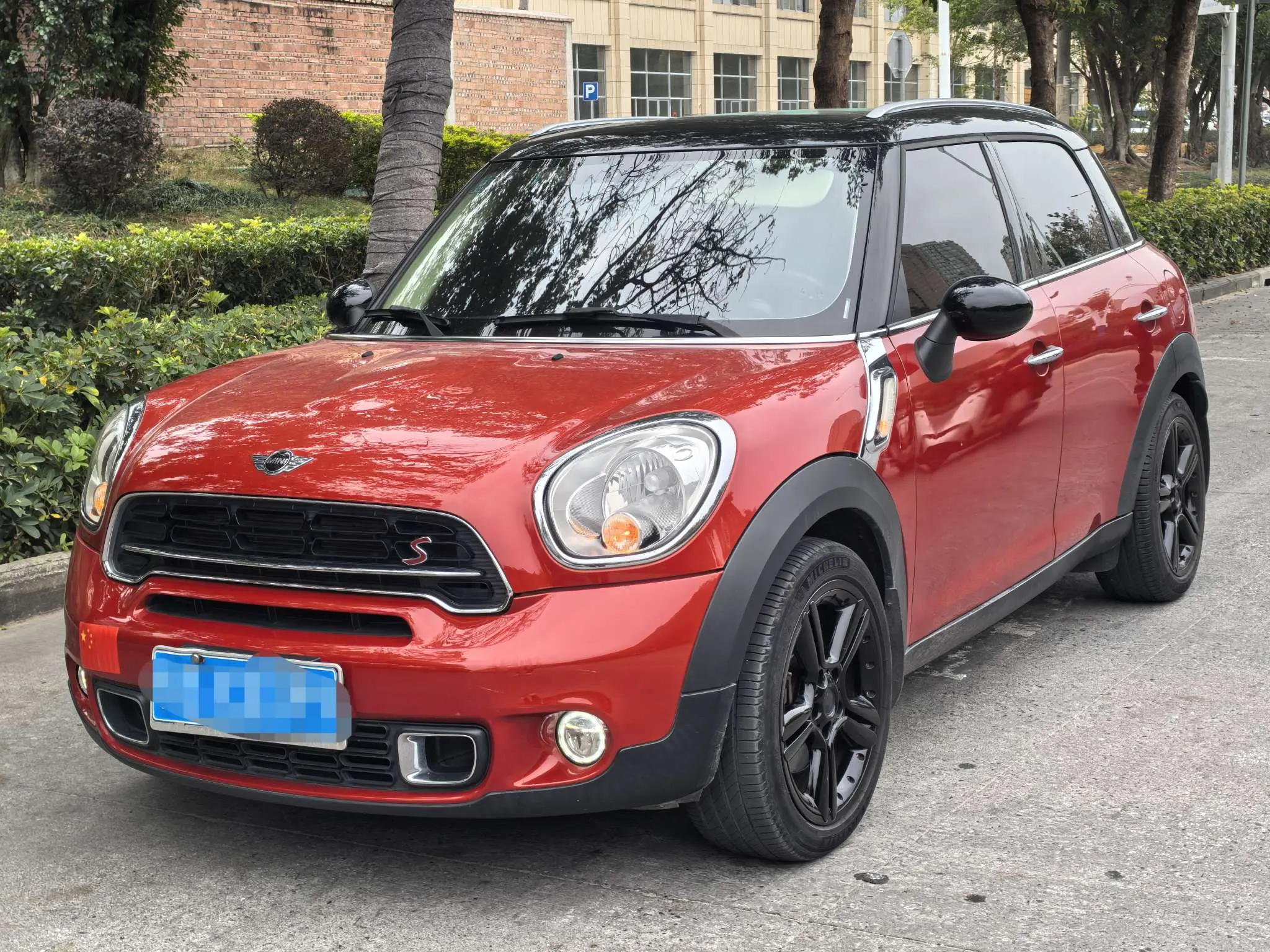 MINI COUNTRYMAN  из Китая