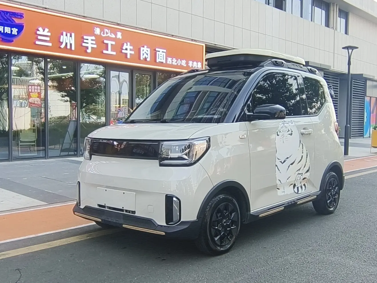 Wuling Hongguang MINIEV  из Китая