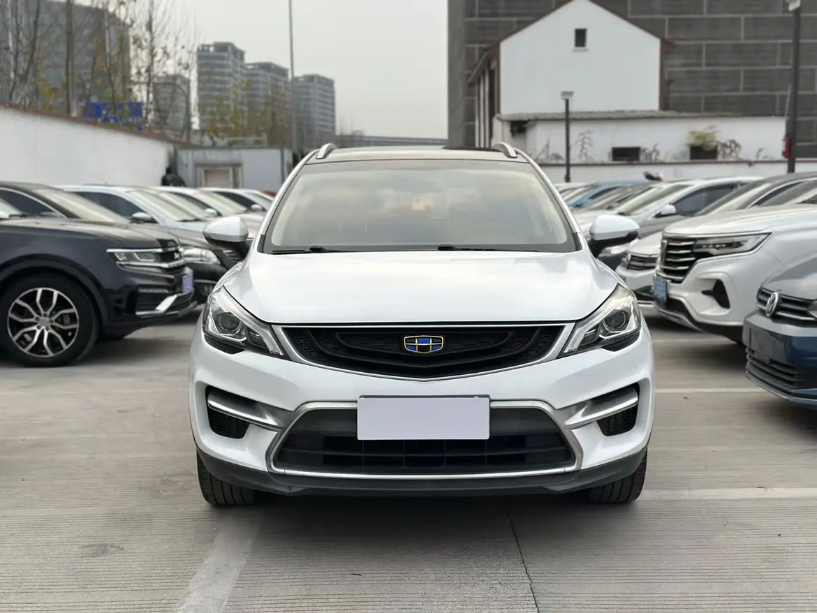 Geely Emgrand GS  из Китая