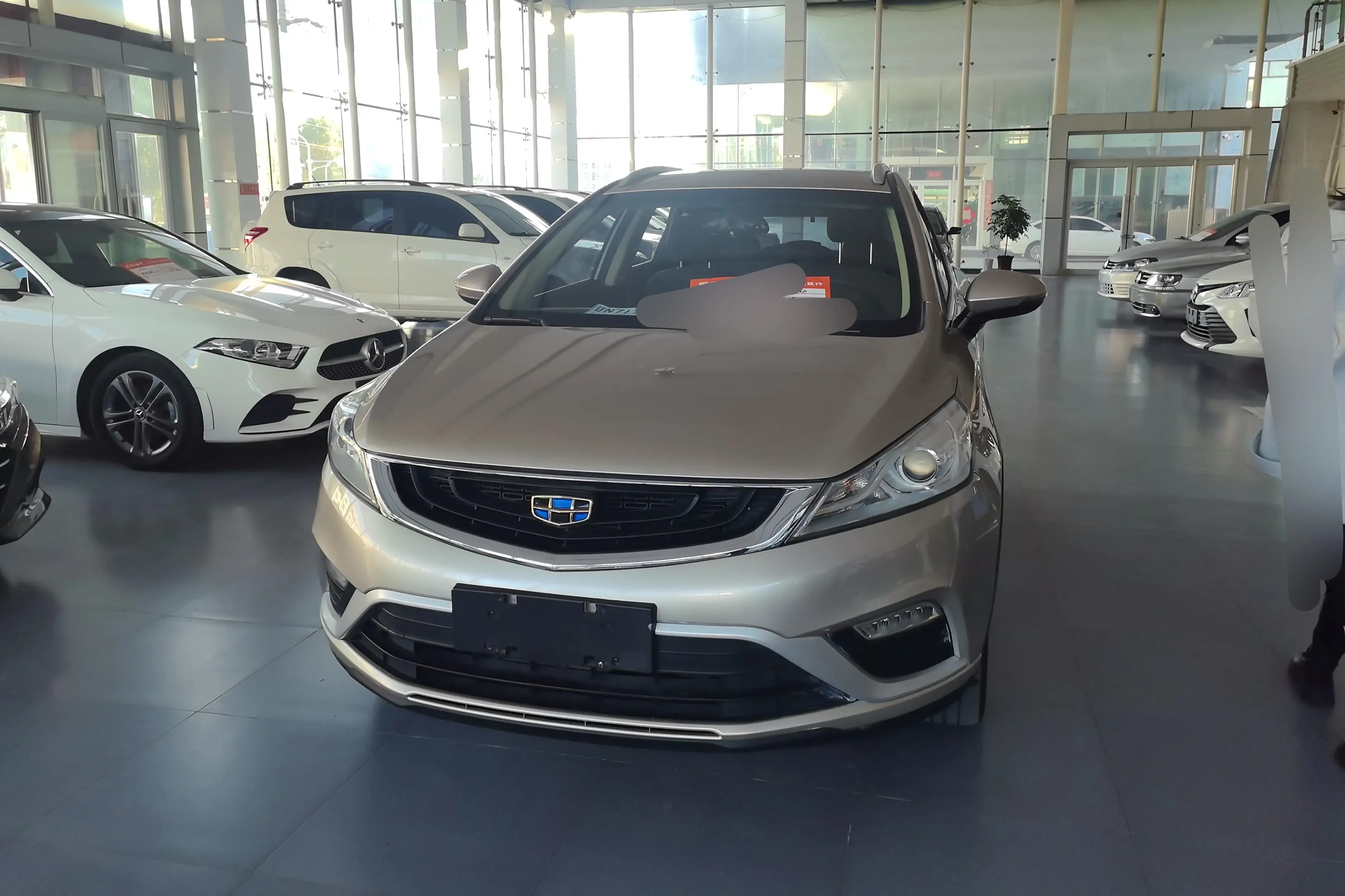 Geely Emgrand GS  из Китая