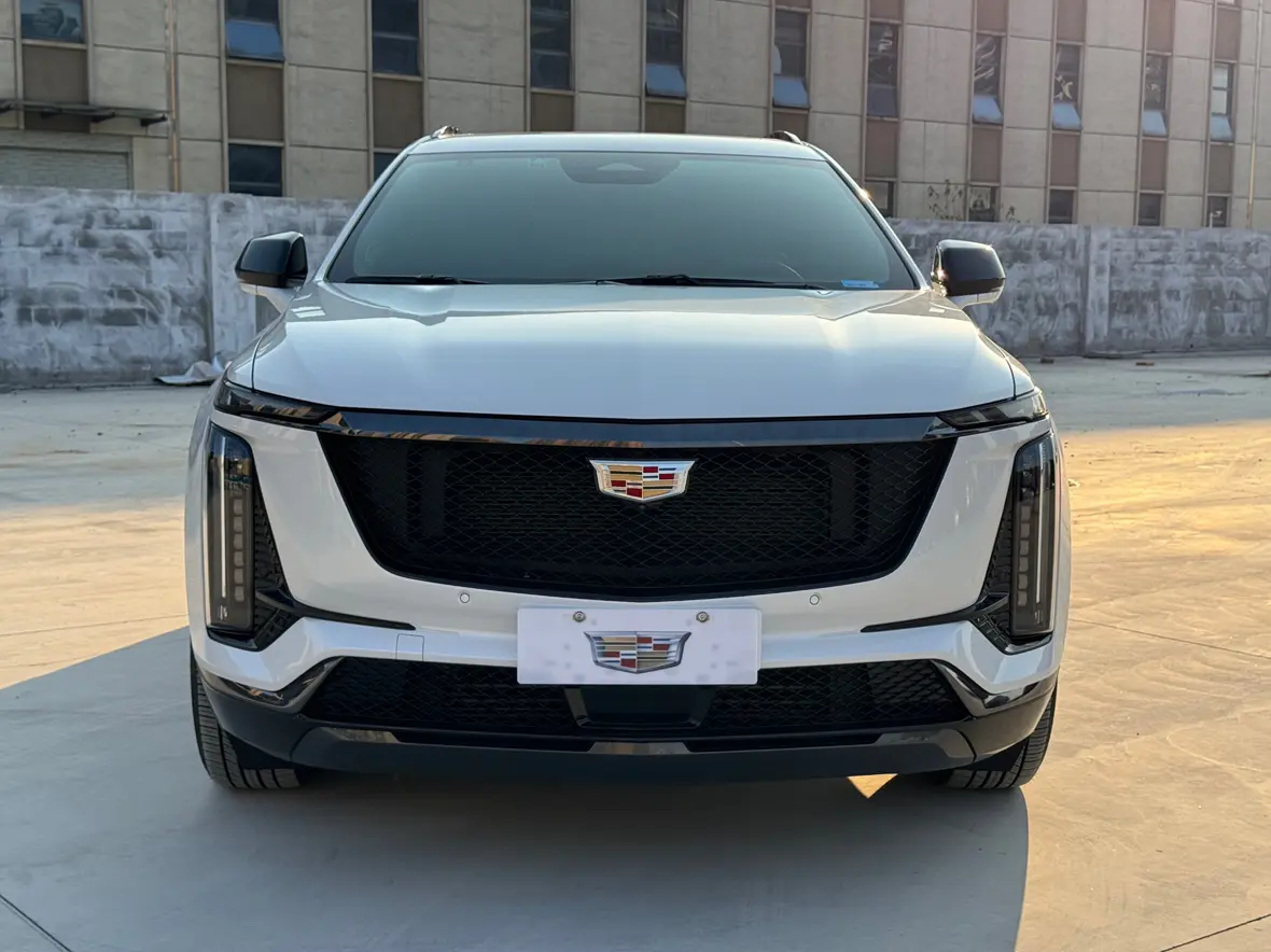 Cadillac XT5  из Китая