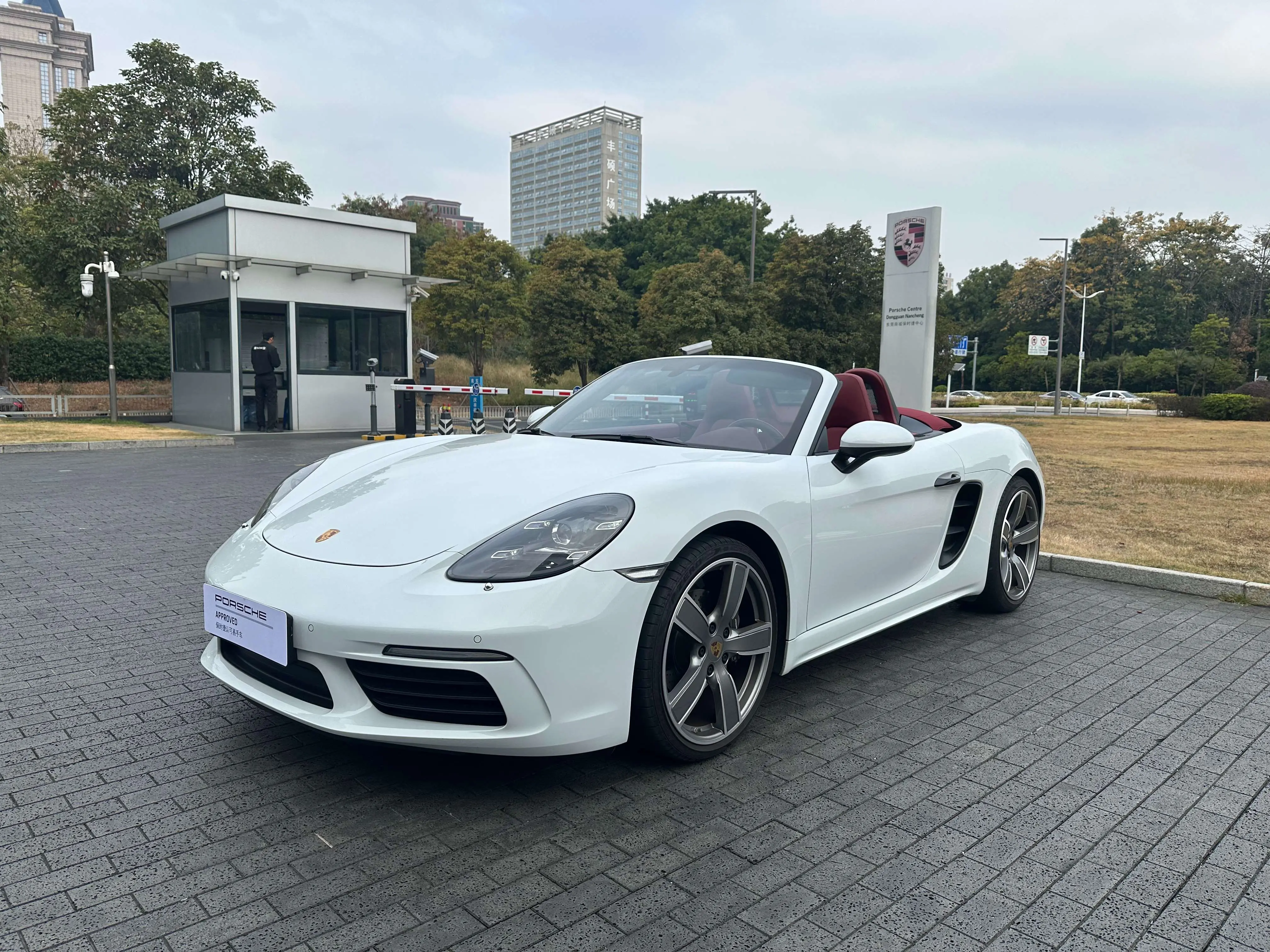 Porsche 718