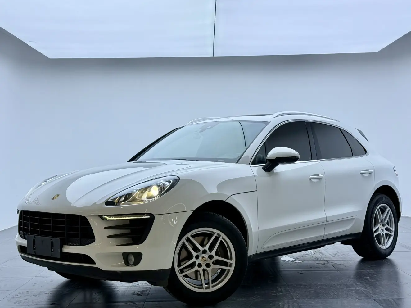 Porsche Macan  из Китая