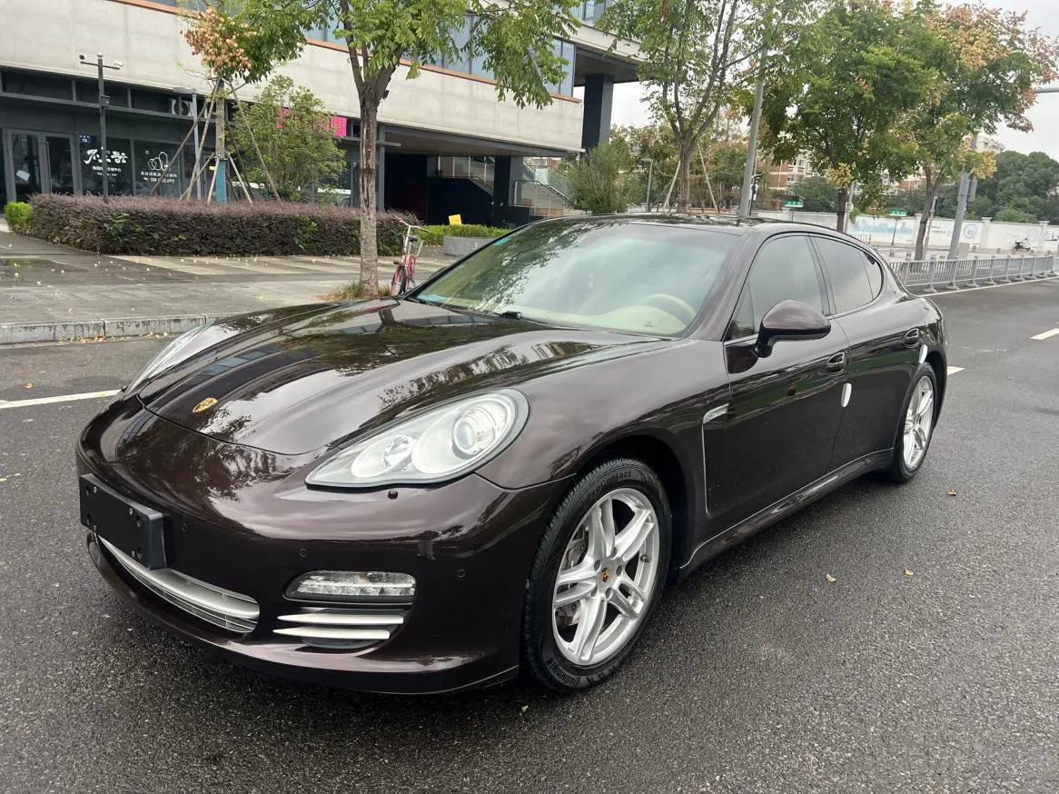 Porsche Panamera  из Китая
