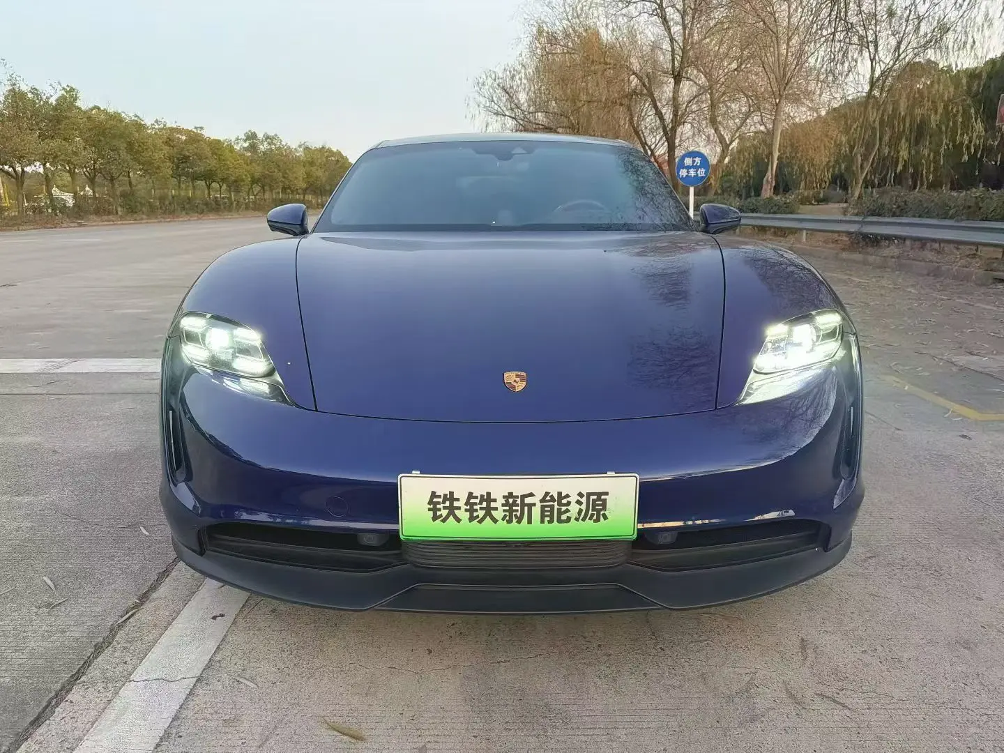 Porsche Taycan  из Китая