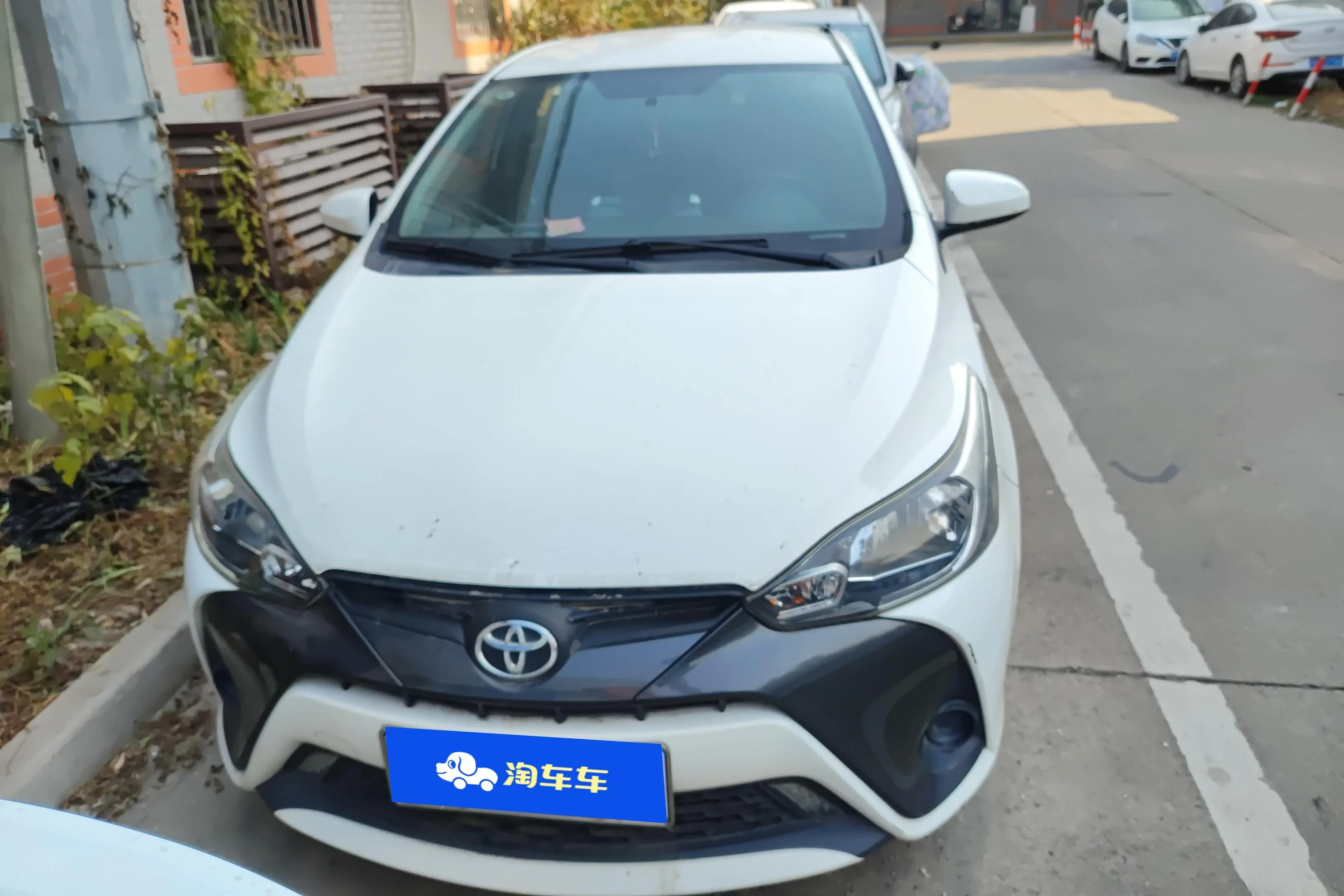 Toyota Yaris L  из Китая