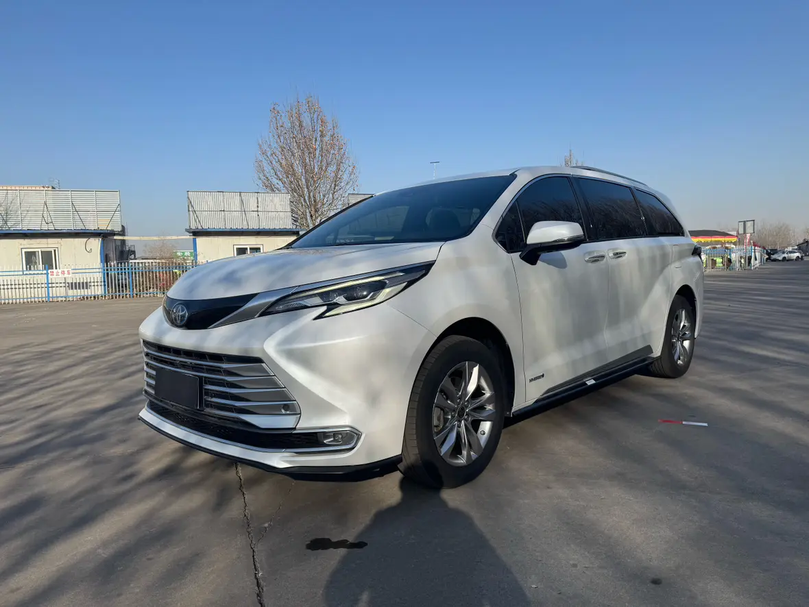 Toyota Sienna  из Китая