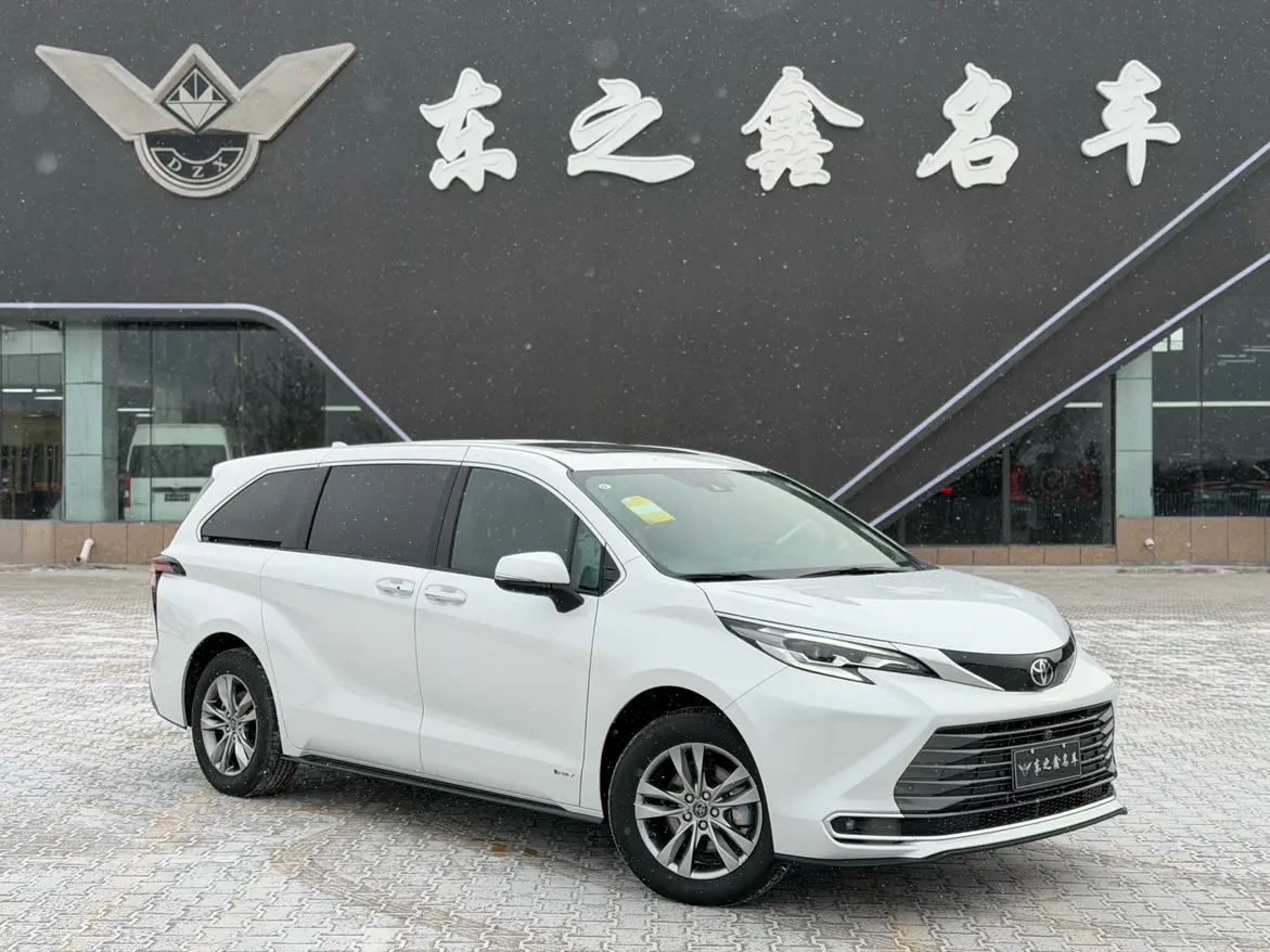 Toyota Sienna  из Китая