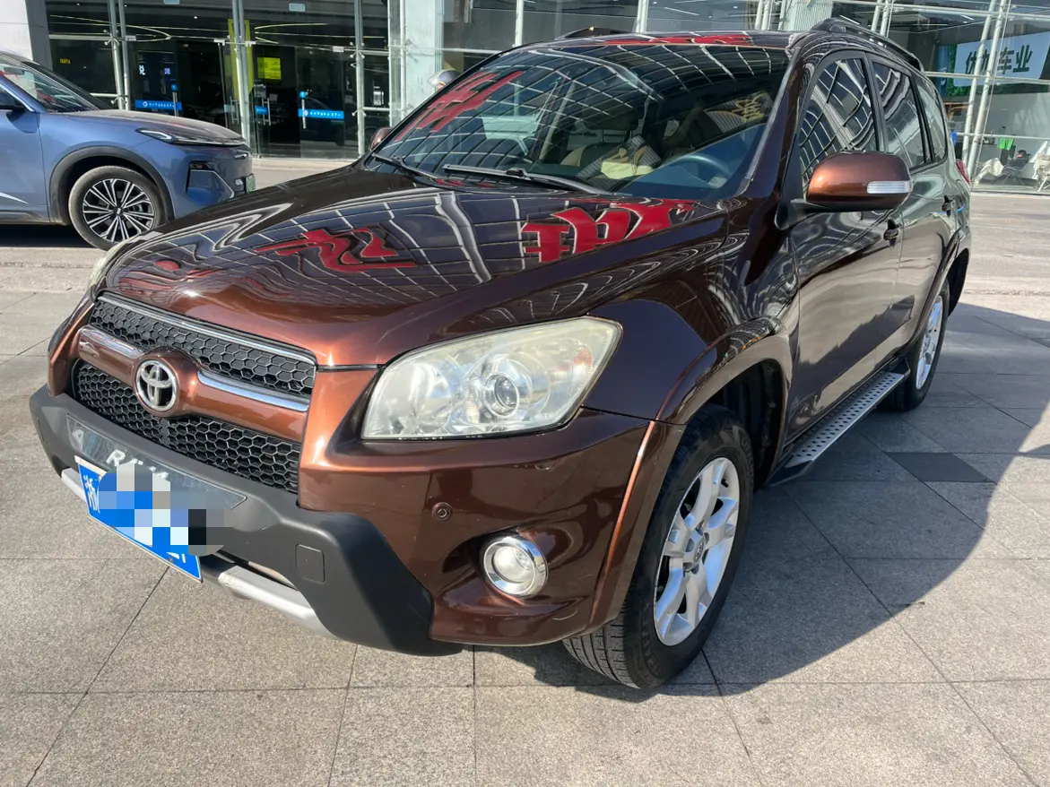 Toyota RAV4  из Китая