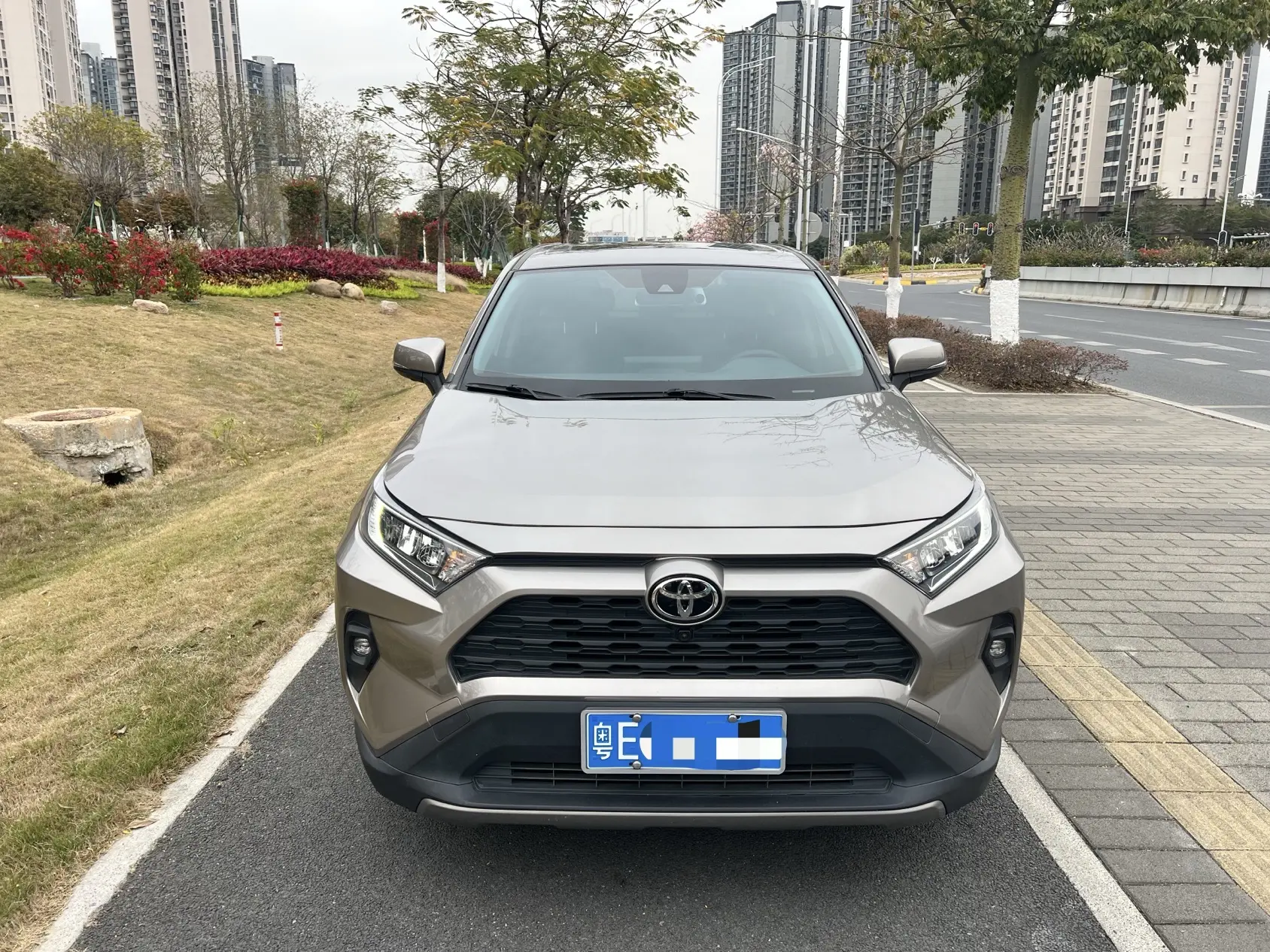 Toyota RAV4  из Китая