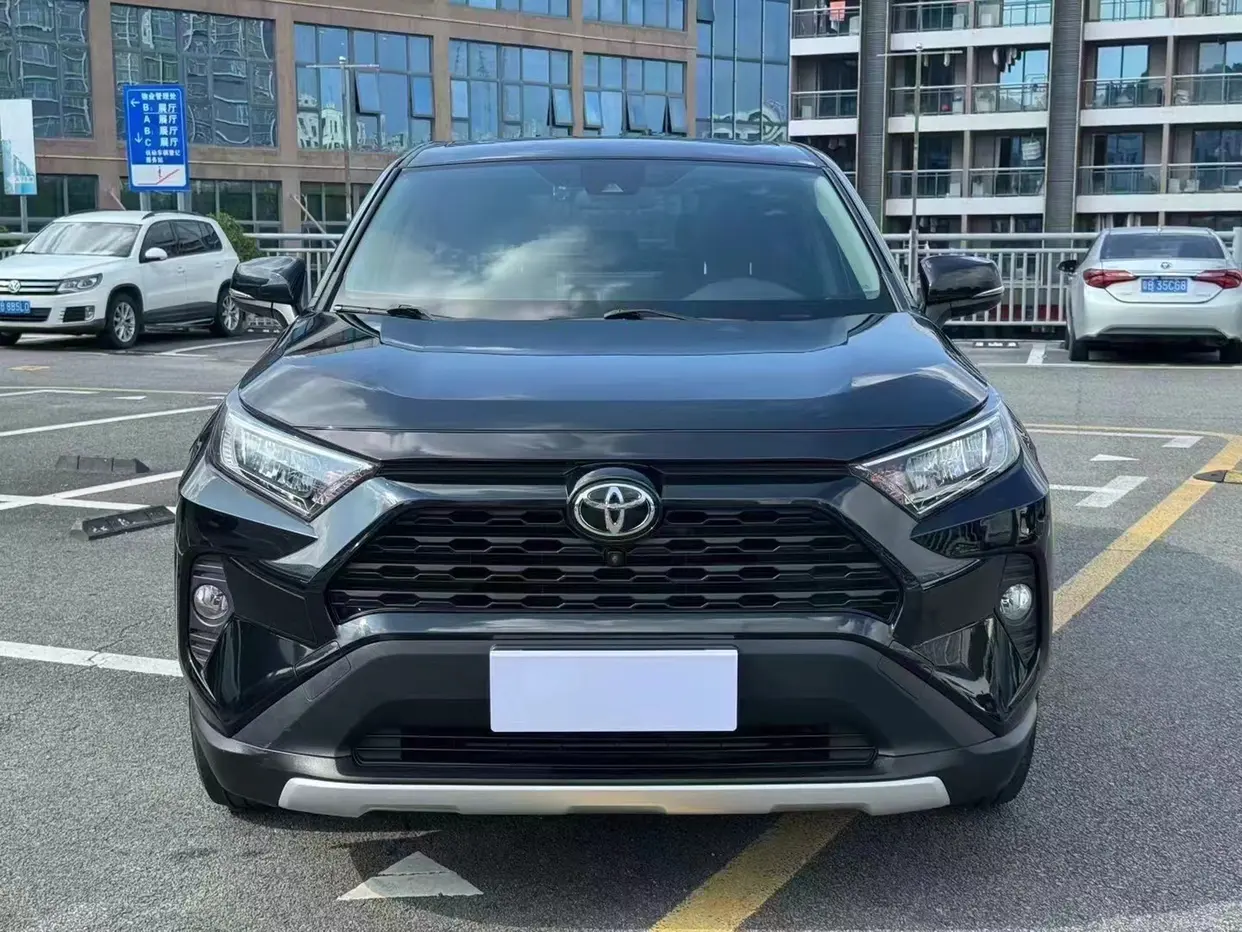 Toyota RAV4  из Китая