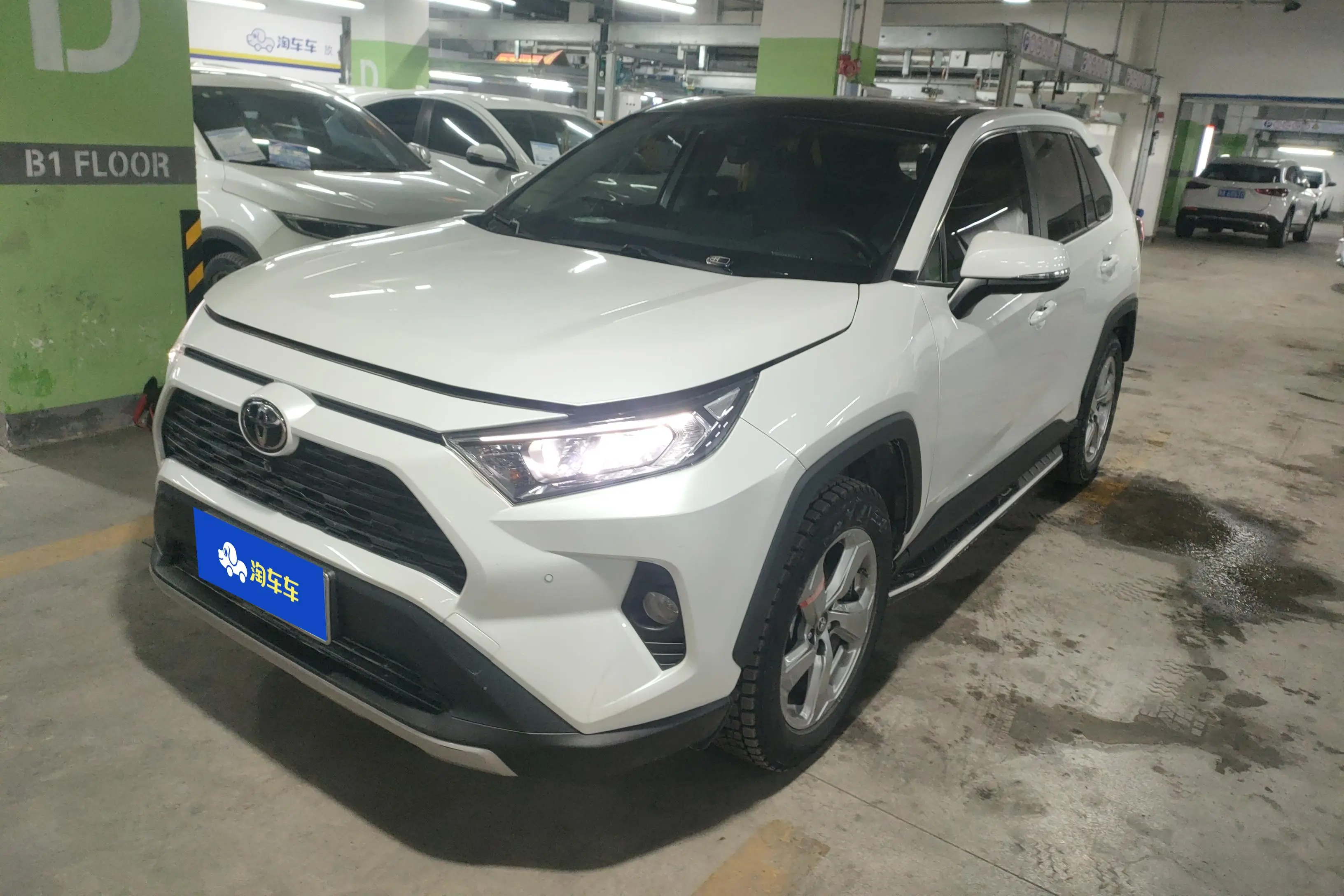 Toyota RAV4  из Китая