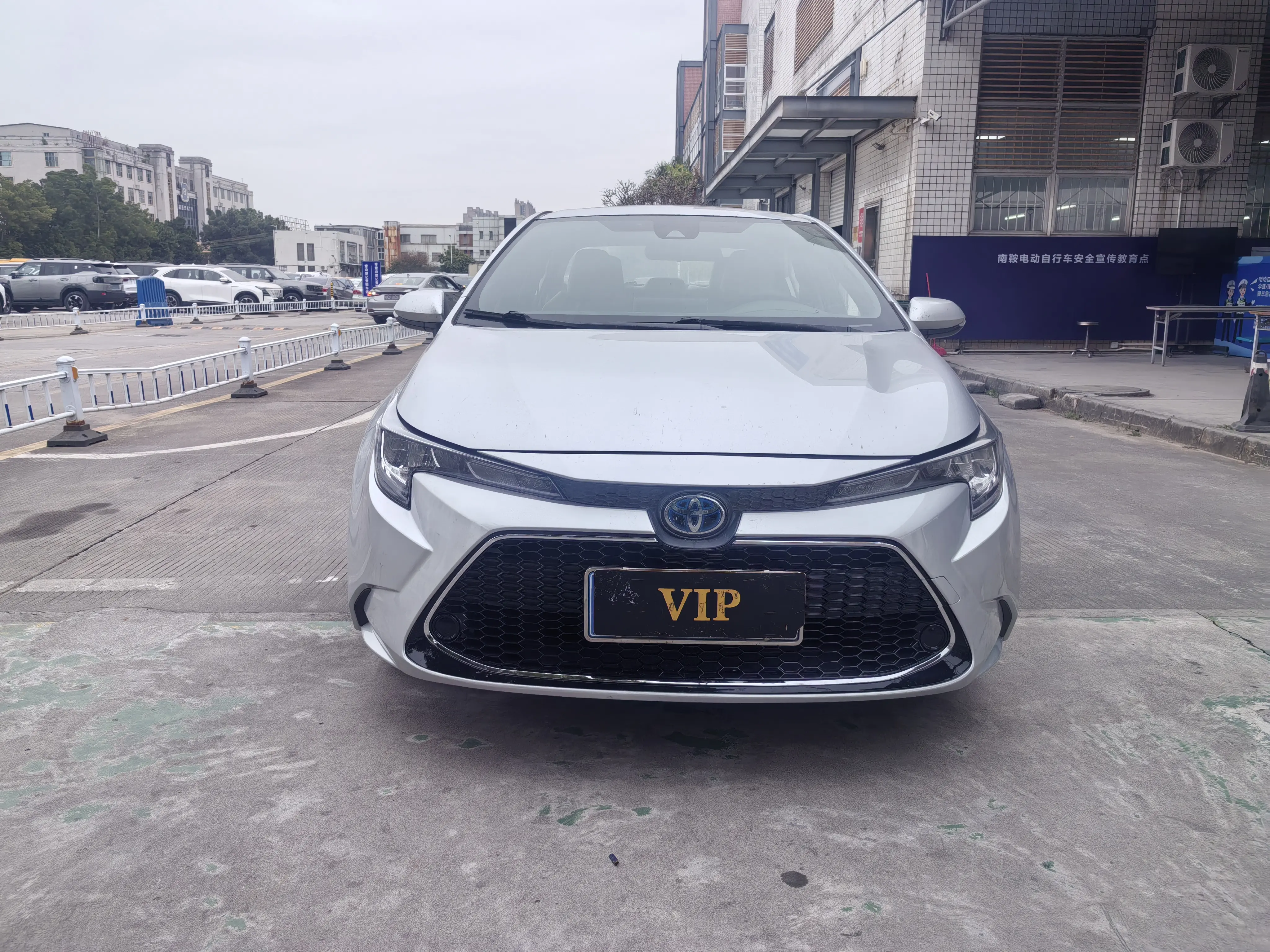 Toyota Levin (Lei Ling)  из Китая