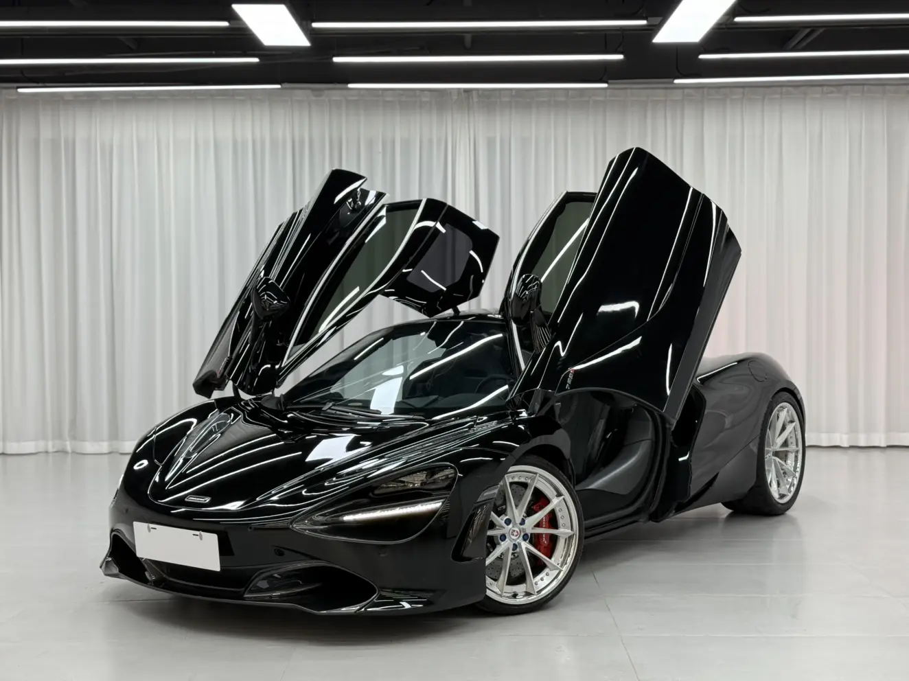 McLaren 720S  из Китая