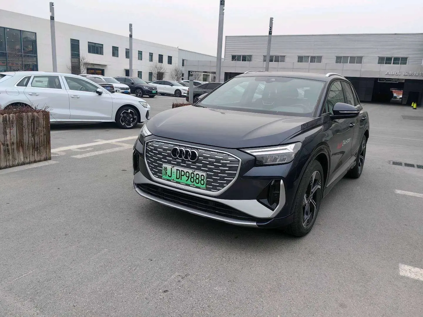 Audi Q4 e-tron  из Китая