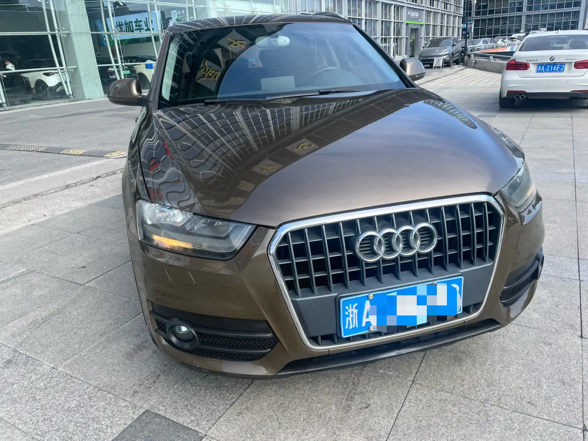 Audi Q3  из Китая