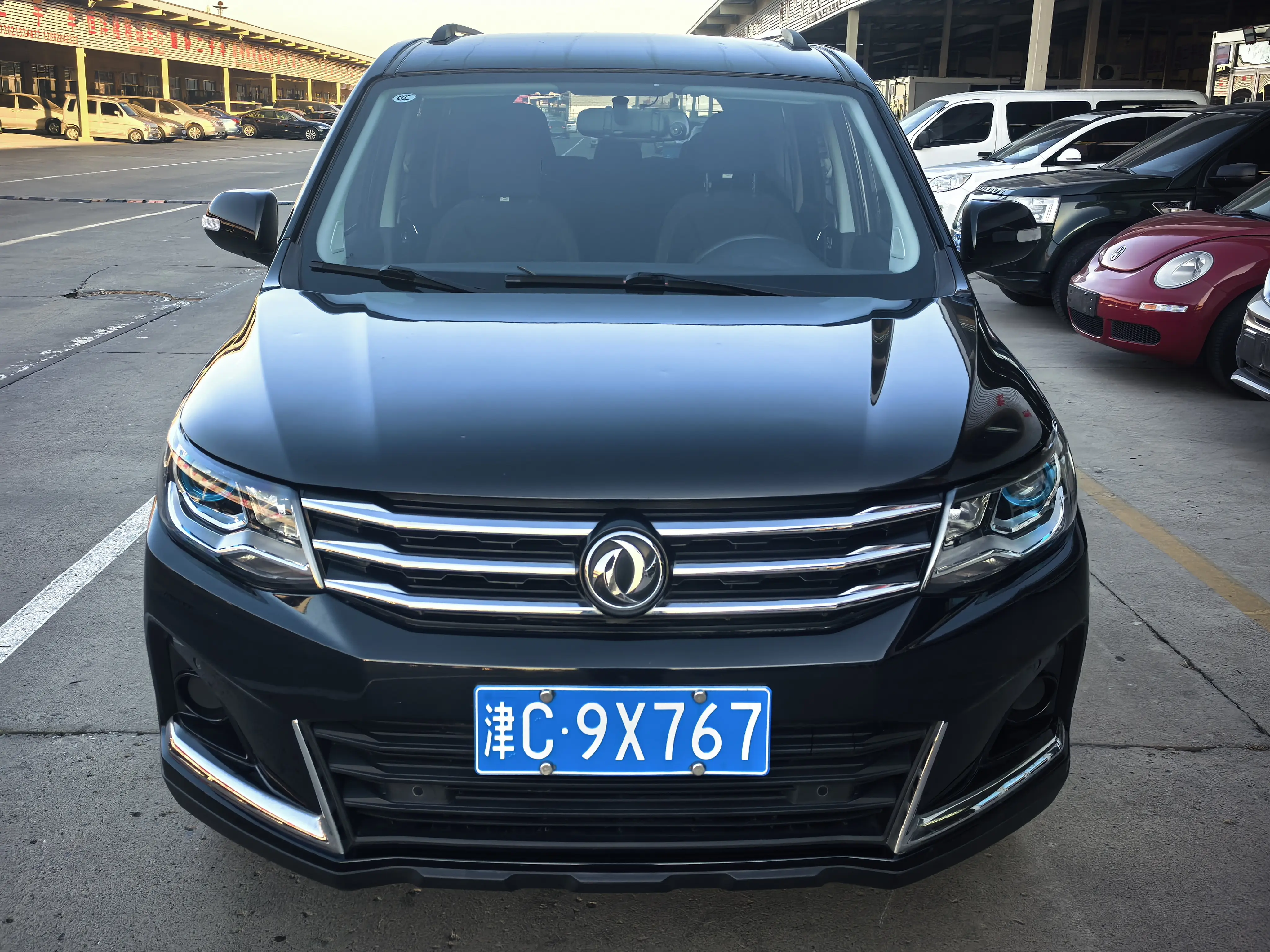 Forthing Fengxing SX6  из Китая